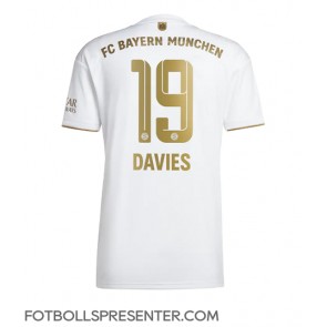 Bayern Munich Alphonso Davies #19 Borta Matchtröja 2022-23 Kortärmad
